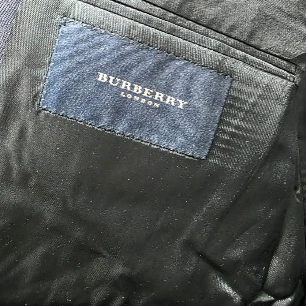 Burberry Mens Navy Blue 100% Wool Blazer Gold Crest Button Sport Coat 42R USA‎